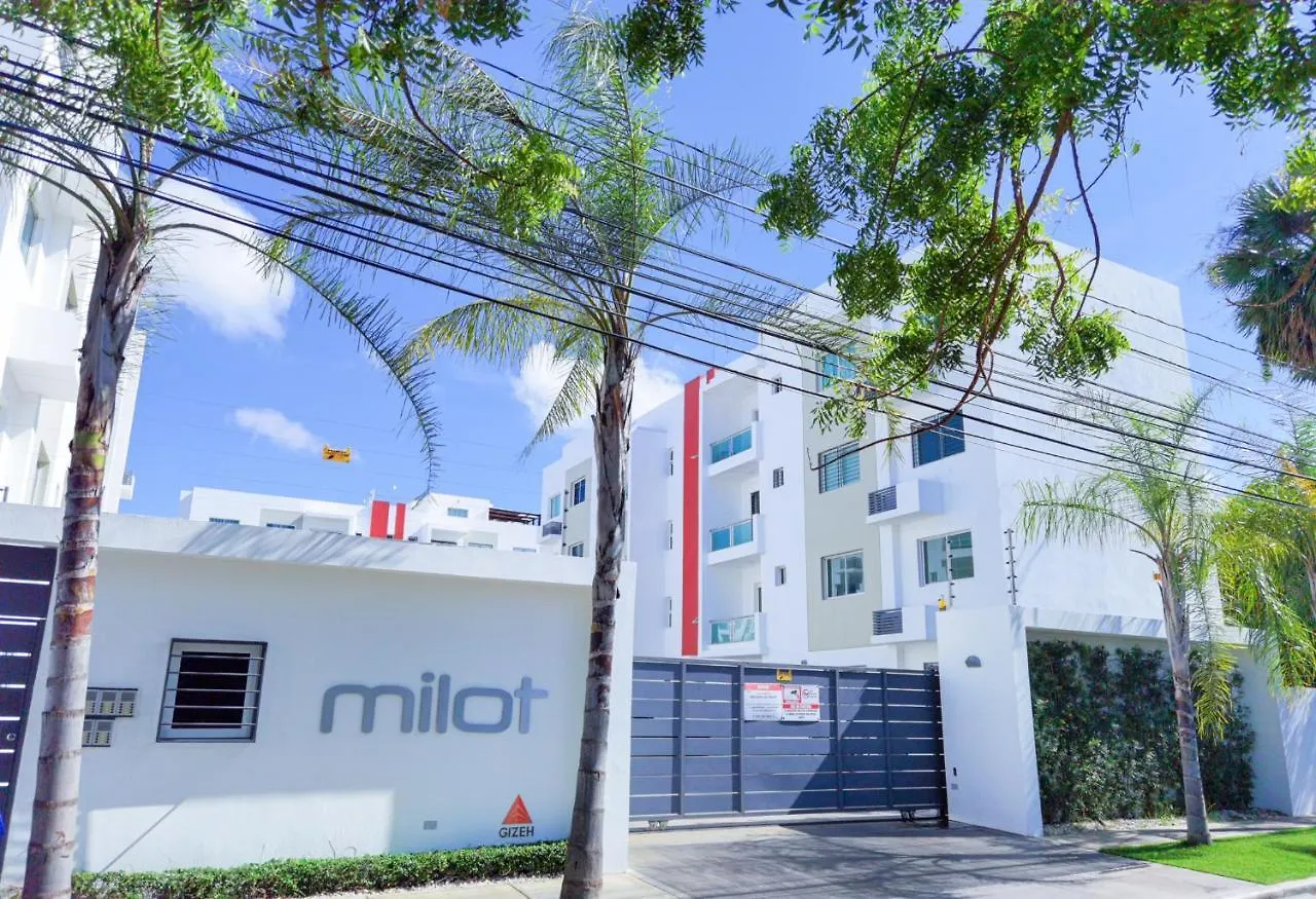 아파트 Se Renta Apartamento Amueblado , Ubicados En Santiago , 3 Habitaciones , 2 Banos , 2 Parqueo , Area De Juego Y Piscina. 산티아고 데 로스 카바예로스