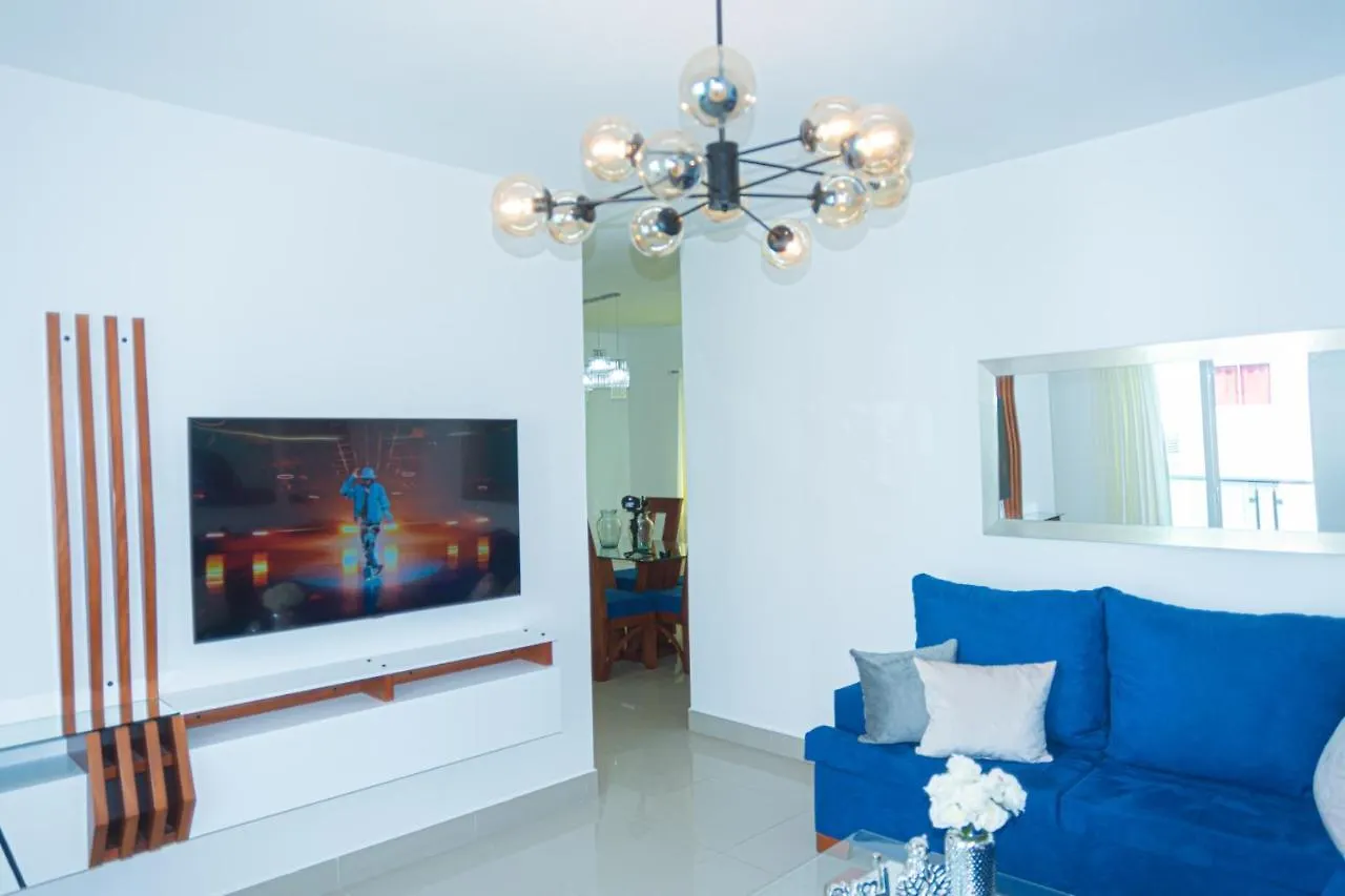 아파트 Se Renta Apartamento Amueblado , Ubicados En Santiago , 3 Habitaciones , 2 Banos , 2 Parqueo , Area De Juego Y Piscina. 산티아고 데 로스 카바예로스
